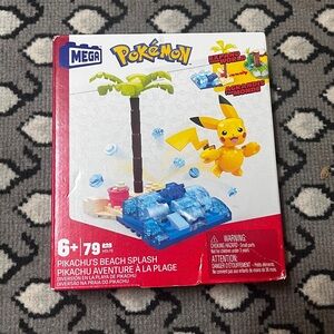 Mega Pokémon Pikachu's Tropical Adventure Building Set